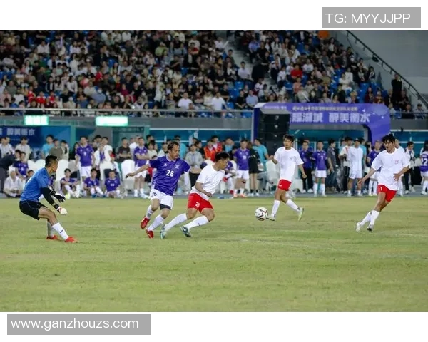 足球明星与电影明星谁更受欢迎探讨娱乐圈的影响力与社会关注度 足球明星与电影明星谁更受欢迎探讨娱乐圈的影响力与社会关注度